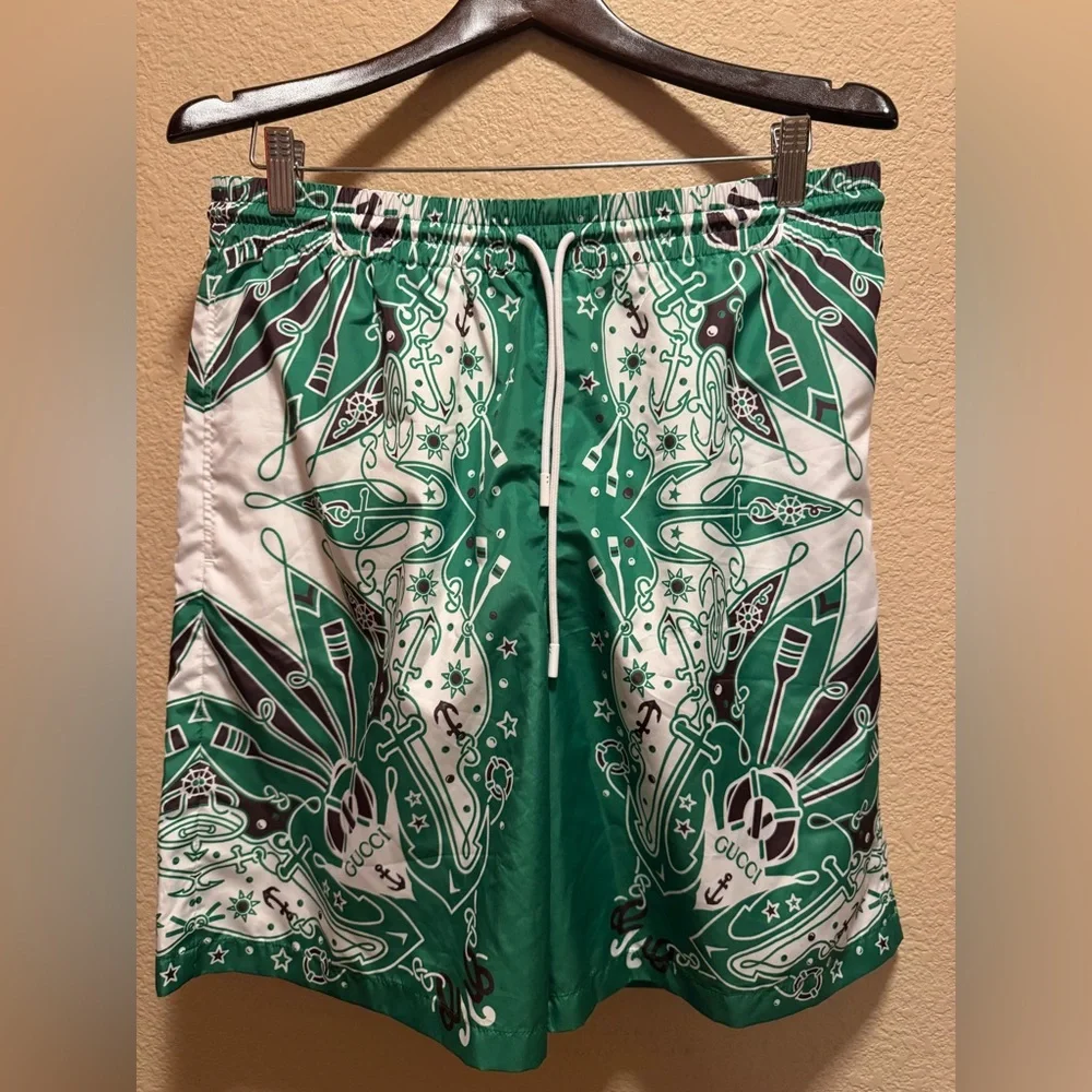 New Authentic Gucci Logo Swim Shorts Green White
